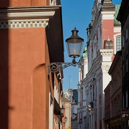 Palazzo Rosso Old Town فندق بوزنان