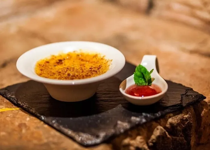 Palazzo Rosso Old Town Hotell