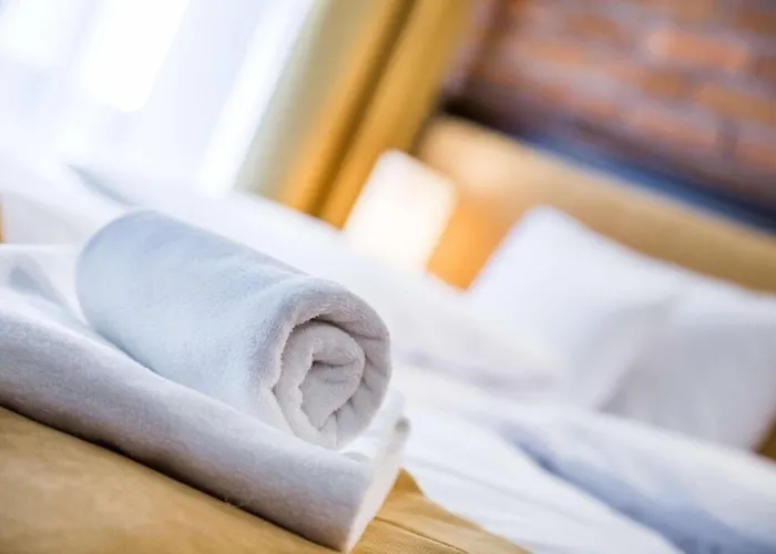 Palazzo Rosso Old Town Hotell