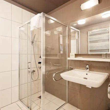 מלון Palazzo Rosso Old Town 3*