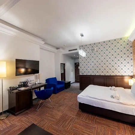 Palazzo Rosso Old Town 3*