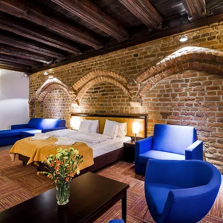 Palazzo Rosso Old Town Hotell