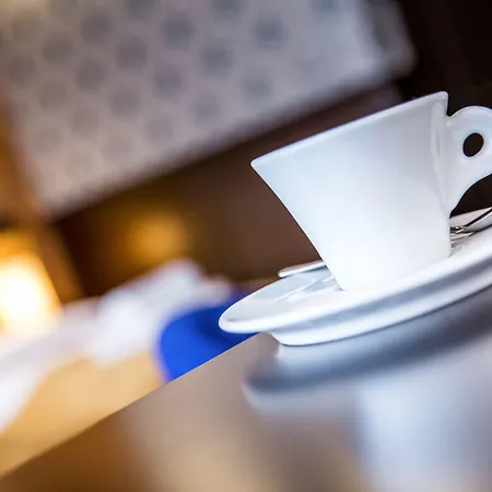 Hotel Palazzo Rosso Old Town 3*