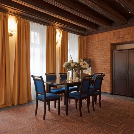 Palazzo Rosso Old Town 3*