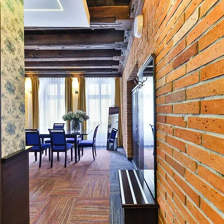 Palazzo Rosso Old Town 3* Poznan