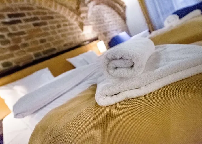 Hotel Palazzo Rosso Old Town 3*