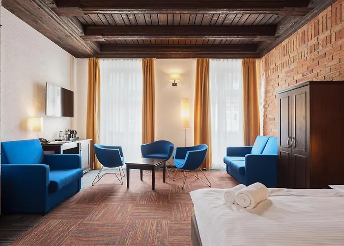 Palazzo Rosso Old Town