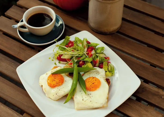 Palazzo Rosso Old Town Отель